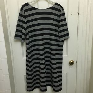 Black and white striped GAP dress (XL)